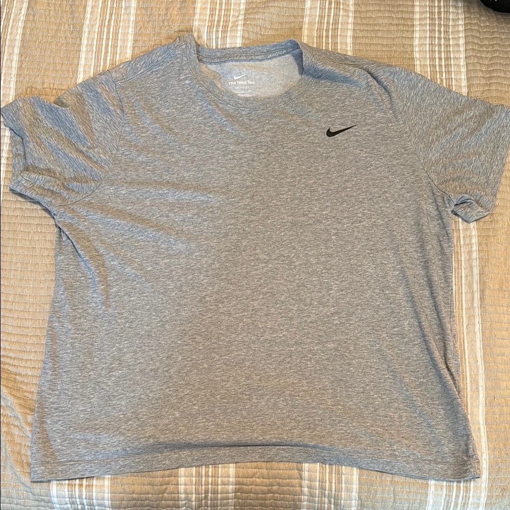XXL Nike Heather Gray Sports Tee